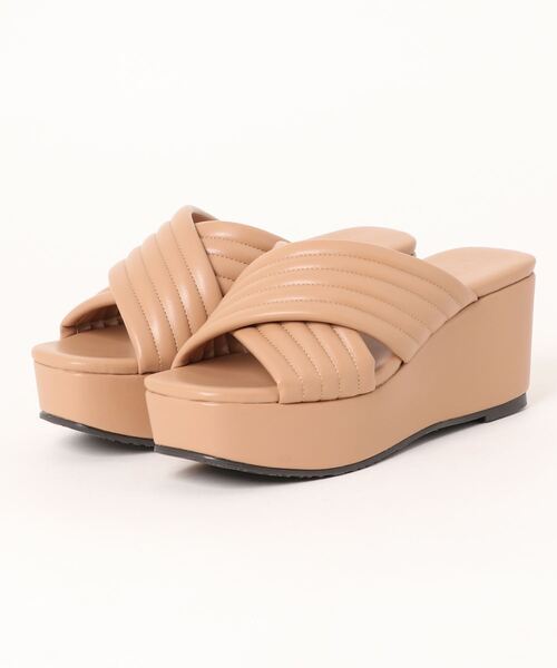 DURAS（デュラス）の「【DURAS】 厚底スクエアトゥサンダル（サンダル・レディース・ブラック/ホワイト/ベージュ/グリーン・S/M/L/LL）」の3枚目の写真