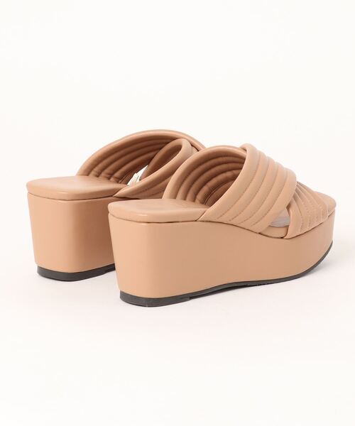 DURAS（デュラス）の「【DURAS】 厚底スクエアトゥサンダル（サンダル・レディース・ブラック/ホワイト/ベージュ/グリーン・S/M/L/LL）」の5枚目の写真