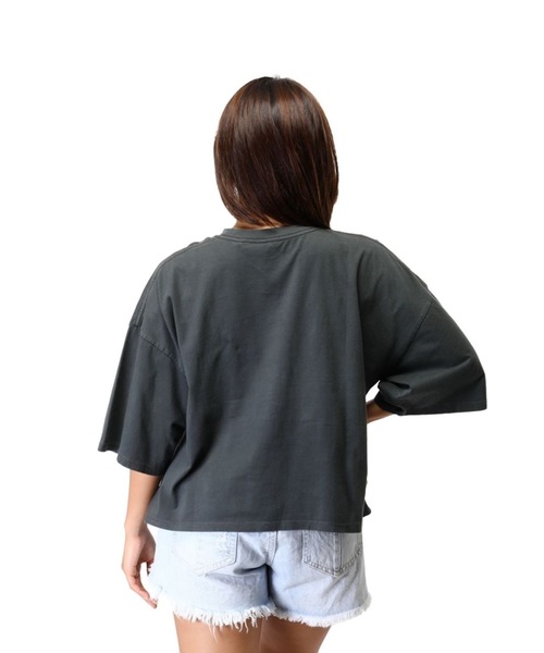 rip curl（リップカール）の「【RIPCURL（リップカール）】レディースロゴ半袖Tシャツ　BARRELLED HERITAGE CROP（Tシャツ/カットソー・レディース・ブラック系その他/ホワイト・SMALL/X-SMALL）」の8枚目の写真