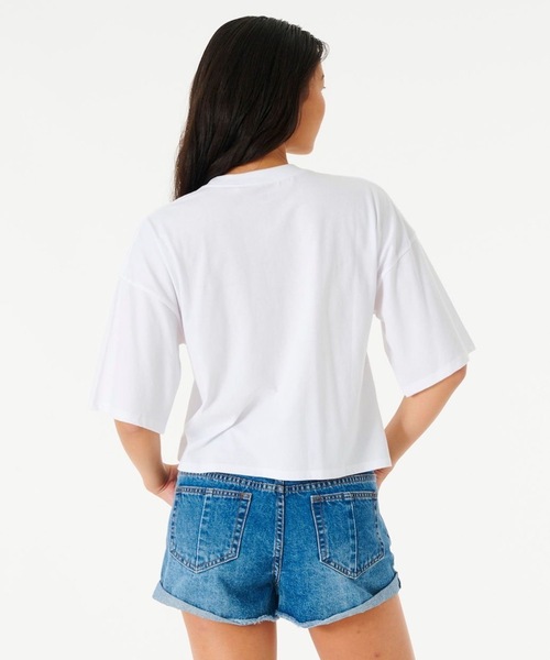 rip curl（リップカール）の「【RIPCURL（リップカール）】レディースロゴ半袖Tシャツ　BARRELLED HERITAGE CROP（Tシャツ/カットソー・レディース・ブラック系その他/ホワイト・SMALL/X-SMALL）」の4枚目の写真