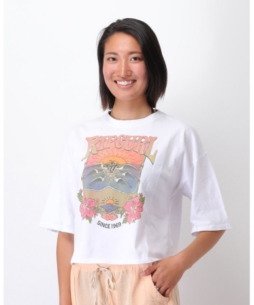 rip curl（リップカール）の「【RIPCURL（リップカール）】レディースロゴ半袖Tシャツ　BARRELLED HERITAGE CROP（Tシャツ/カットソー・レディース・ブラック系その他/ホワイト・SMALL/X-SMALL）」の14枚目の写真