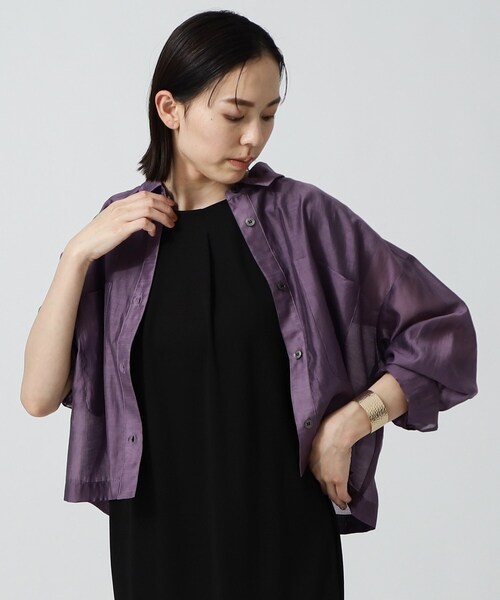 GALLEST（ギャレスト）の「シアークロップドシャツ（シャツ/ブラウス・レディース・ブラック/ダークグリーン/パープル系4・38）」の3枚目の写真