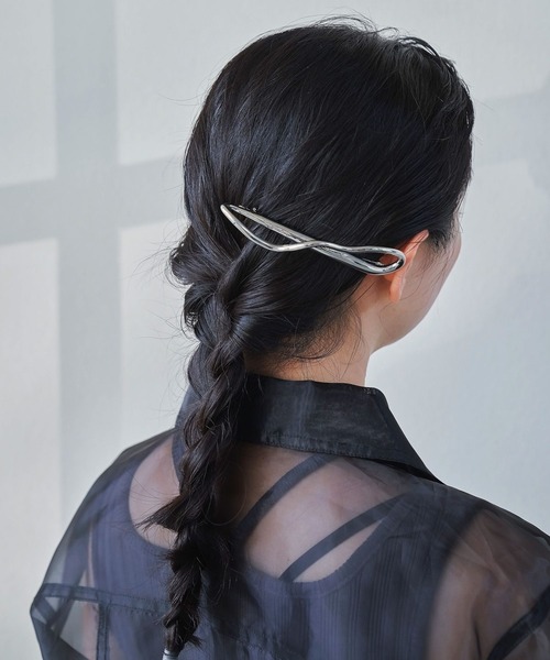 HARE（ハレ）の「ニュアンスデザインクリップ(HARE)（バレッタ/ヘアクリップ・レディース・シルバー・FREE）」の3枚目の写真