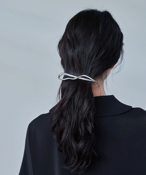 HARE（ハレ）の「ニュアンスデザインクリップ(HARE)（バレッタ/ヘアクリップ・レディース・シルバー・FREE）」の6枚目の写真