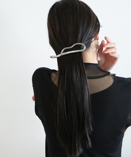 HARE（ハレ）の「ニュアンスデザインクリップ(HARE)（バレッタ/ヘアクリップ・レディース・シルバー・FREE）」の8枚目の写真