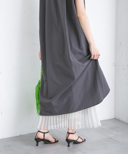 KBF（ケイビーエフ）の「グリッタープリーツスカート（スカート・レディース・ブラック/オフホワイト/グレー・ONE）」の8枚目の写真