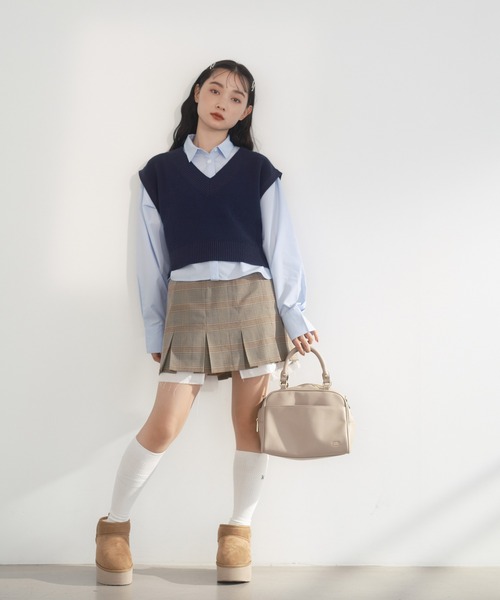 one after another NICE CLAUP（ワンアフターアナザーナイスクラップ）の「シャツ×ニットベストセット（ベスト・レディース・アイボリー/ネイビー/グレー・FREE）」の13枚目の写真