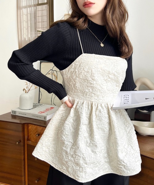 moment+（モーメントプラス）の「フラワージャガードキャミ