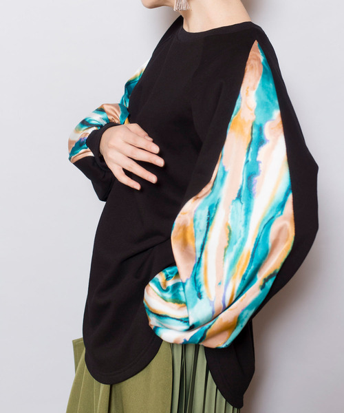 OSMOSIS（オズモーシス）の「【WEB限定アイテム】切替ｽﾘｰﾌﾞﾌﾟﾙｵｰﾊﾞｰ（Tシャツ/カットソー・レディース・ブラック/アイボリー・ONE SIZE）」の9枚目の写真