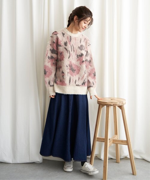 LBC（エルビーシー）の「フラワージャカードふんわりプルオーバー（ニット/セーター・レディース・ブルー/ベージュ・M）」の17枚目の写真