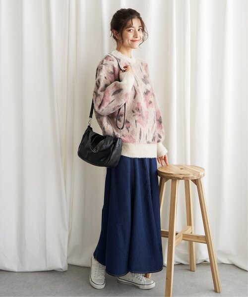 LBC（エルビーシー）の「フラワージャカードふんわりプルオーバー（ニット/セーター・レディース・ブルー/ベージュ・M）」の18枚目の写真