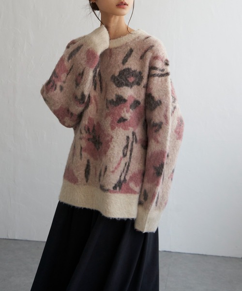 LBC（エルビーシー）の「フラワージャカードふんわりプルオーバー（ニット/セーター・レディース・ブルー/ベージュ・M）」の9枚目の写真