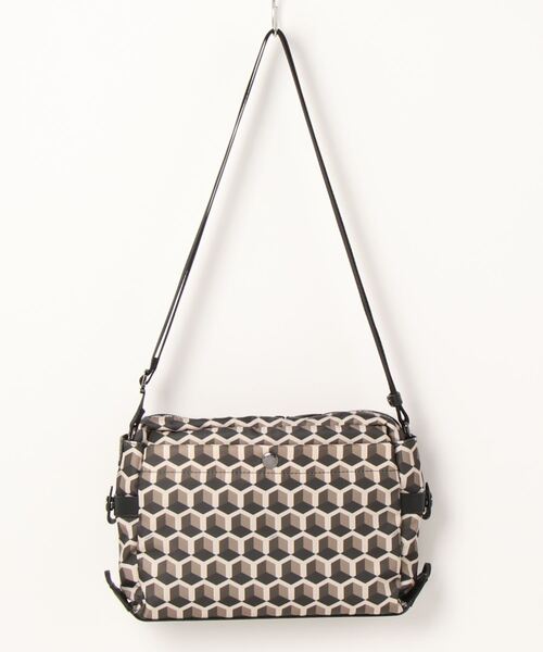 【セール】キュービックモノグラム スクエアショルダー（ショルダーバッグ）｜Y'SACCS（イザック）