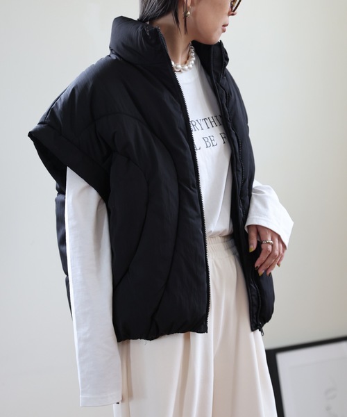 ULEULA（ウルア）の「オーバーショルダーエコダウンベスト（ダウンベスト・レディース・ブラック/カーキ/グレー・FREE）」の5枚目の写真