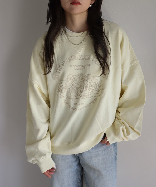 COURO（コウロ）の「ヴィンテージライク刺繍ピグメントスウェット（スウェット・レディース・ピンク/ブラック/ブルー/ネイビー/アイボリー/ブラック系1/ネイビー系3/ネイビー系1/ネイビー系2/ブラック系3/ピンク系/ネイビー系/ブラック系/ピンク系1/ブラック系2・L/M）」の19枚目の写真