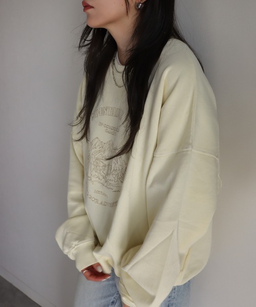 COURO（コウロ）の「ヴィンテージライク刺繍ピグメントスウェット（スウェット・レディース・ピンク/ブラック/ブルー/ネイビー/アイボリー/ブラック系1/ネイビー系3/ネイビー系1/ネイビー系2/ブラック系3/ピンク系/ネイビー系/ブラック系/ピンク系1/ブラック系2・L/M）」の20枚目の写真