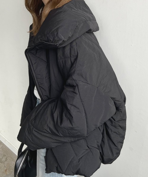 Futier land（フューティアランド）の「ビッグダイヤキルトフェイクダウン（ダウンジャケット/コート・レディース・ライトカーキ/ブラック/グレイッシュベージュ・MEDIUM）」の6枚目の写真