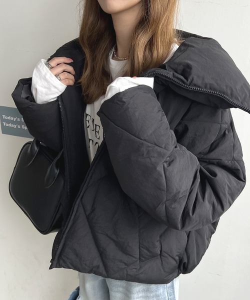 Futier land（フューティアランド）の「ビッグダイヤキルトフェイクダウン（ダウンジャケット/コート・レディース・ライトカーキ/ブラック/グレイッシュベージュ・MEDIUM）」の4枚目の写真