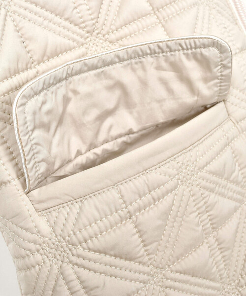 BeBe(ベベ)の「【撥水加工】キルティングタフタロングコート(100~150cm)(その他アウター・キッズ・ブラック/ベージュ・100cm/140cm/130cm/120cm/150cm/110cm)」の22枚目の写真