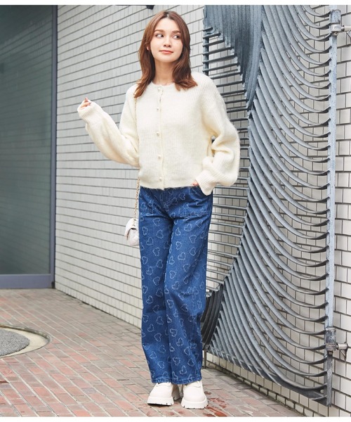 CHILLE（チル）の「ハート　デニムストレートパンツ（デニムパンツ・レディース・ブルー・M/S）」の6枚目の写真