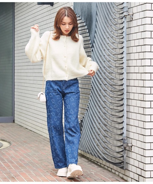 CHILLE（チル）の「ハート　デニムストレートパンツ（デニムパンツ・レディース・ブルー・M/S）」の10枚目の写真