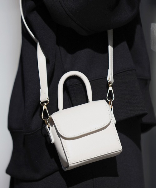 Bonjour Sagan（ボンジュールサガン）の「スクエアミニ2WAYバッグ（ショルダーバッグ・レディース・アイボリー/ブラック/ブラウン・FREE）」の5枚目の写真