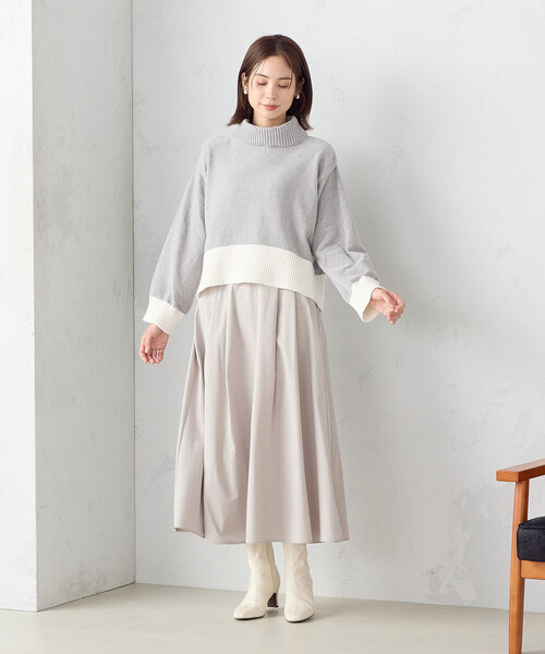 COMME CA ISM（コムサイズム）の「タックフレアー　タフタスカート（スカート・レディース・ネイビー/グレイッシュベージュ・MEDIUM/LARGE）」の5枚目の写真