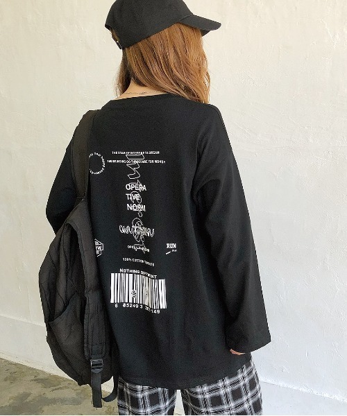 SHEENA(シーナ)の「バックプリントルーズロンT(Tシャツ/カットソー・レディース・ホワイト/グレイッシュベージュ/チャコールグレー/ブラック・M)」の3枚目の写真