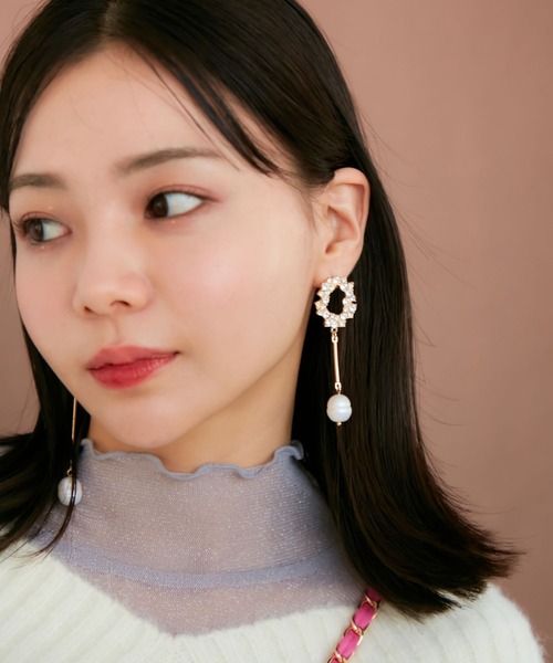 VIS(ビス)の「オーバルビジュー淡水パールピアス(ピアス(両耳用)・レディース・シルバー/ゴールド系その他・FREE)」の5枚目の写真