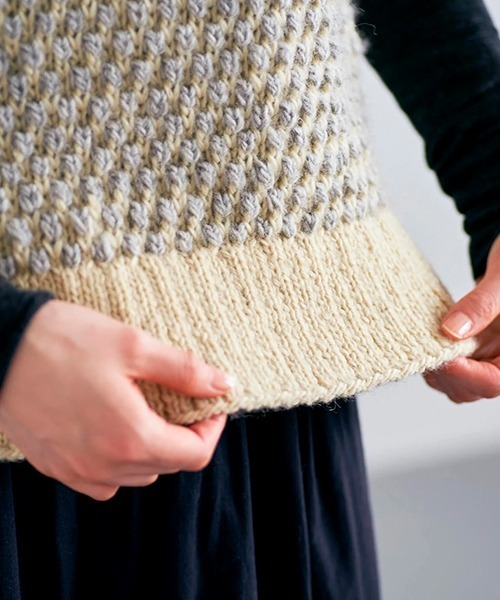 HAU（ハウ）の「ハンドニットベストnepal（ベスト）」 - WEAR