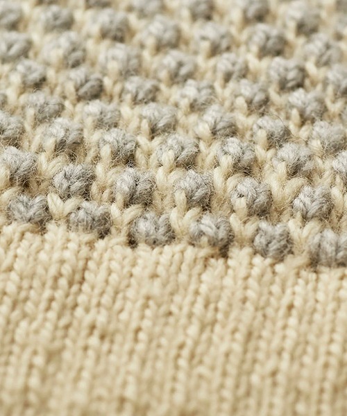 お値下げ！hau ハウ　ハンドニットベスト　nepal アイボリー×グレー 美品 HAU（ハウ）の「ハンドニットベストnepal（ベスト）」 - WEAR