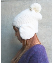 ACCOMMODE（アコモデ）の「ファーブークレニット帽　耳あて付き（ニットキャップ/ビーニー）」