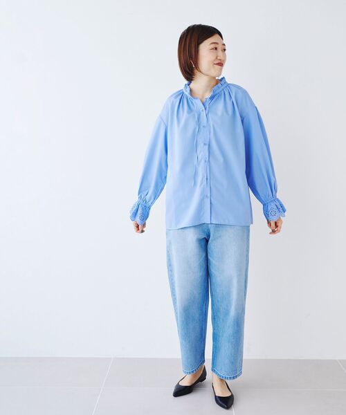 le.coeur blanc(ルクールブラン)の「カットワークフリルブラウス(シャツ/ブラウス・レディース・オフホワイト/ライトブルー/ブラック・38)」の13枚目の写真