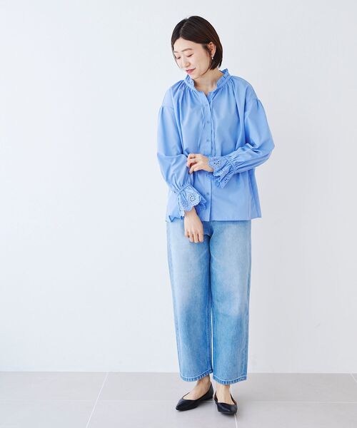 le.coeur blanc(ルクールブラン)の「カットワークフリルブラウス(シャツ/ブラウス・レディース・オフホワイト/ライトブルー/ブラック・38)」の14枚目の写真