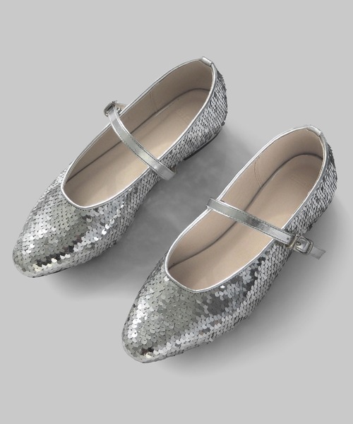 minia（ミニア）の「スパンコールメリージェーンパンプス（パンプス・レディース・ブラック/シルバー/アイボリー・LL/S/M/L）」の5枚目の写真