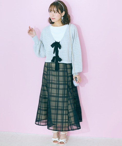 marun（マルン）の「＜大きいサイズ＞ フロントリボンカーディガン marun（カーディガン/ボレロ・レディース・グレー/アイボリー・5L/4L/3L/LL/L）」の4枚目の写真