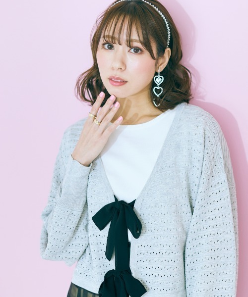 marun（マルン）の「＜大きいサイズ＞ フロントリボンカーディガン marun（カーディガン/ボレロ・レディース・グレー/アイボリー・5L/4L/3L/LL/L）」の5枚目の写真