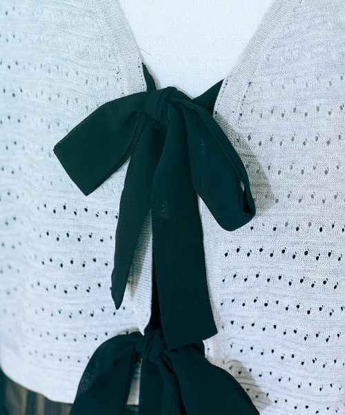 marun（マルン）の「＜大きいサイズ＞ フロントリボンカーディガン marun（カーディガン/ボレロ・レディース・グレー/アイボリー・5L/4L/3L/LL/L）」の11枚目の写真