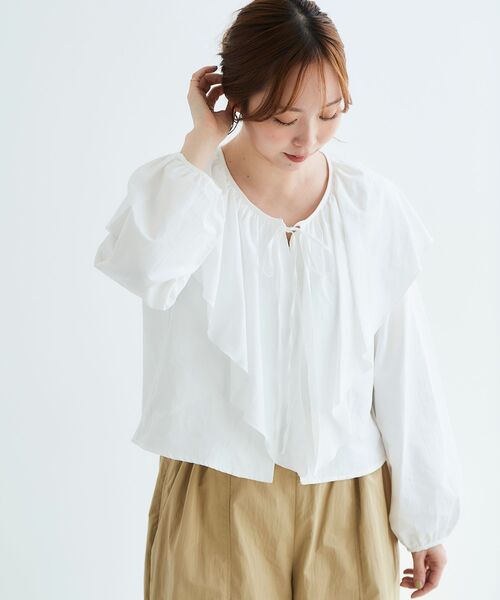 le.coeur blanc(ルクールブラン)の「ラッフルカラーリボンブラウス(シャツ/ブラウス・レディース・ネイビー/オフホワイト/サックスブルー/ライトグリーン・38)」の22枚目の写真