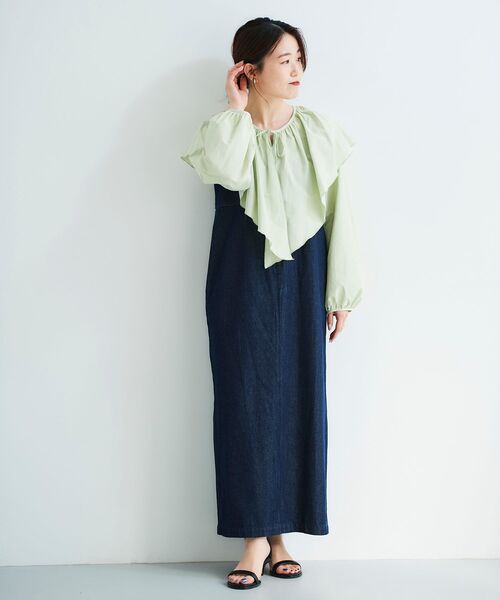 le.coeur blanc(ルクールブラン)の「ラッフルカラーリボンブラウス(シャツ/ブラウス・レディース・ネイビー/オフホワイト/サックスブルー/ライトグリーン・38)」の9枚目の写真