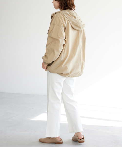 SLOBE IENA（スローブイエナ）の「【Healthy DENIM/ヘルシーデニム】クロップドフレアデニムパンツ（デニムパンツ・レディース・ホワイト/サックスブルー/ピンク・22/23/24/25）」の15枚目の写真