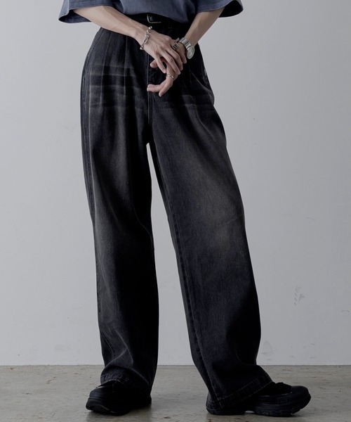INTER FACTORY(インターファクトリー)の「ファッションインフルエンサー しの - Vintage Overdye Wide Denim / ヴィンテージオーバーダイワイドデニム made in INTER FACTORY(デニムパンツ・メンズ・ブルー/ブラック・MEDIUM/SMALL/LARGE)」の15枚目の写真
