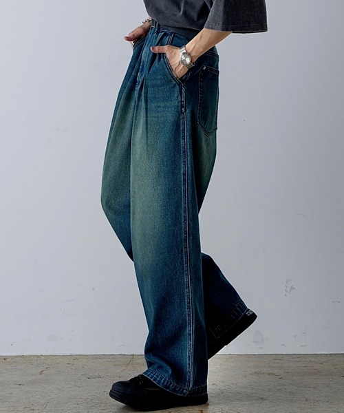 INTER FACTORY(インターファクトリー)の「ファッションインフルエンサー しの - Vintage Overdye Wide Denim / ヴィンテージオーバーダイワイドデニム made in INTER FACTORY(デニムパンツ・メンズ・ブルー/ブラック・MEDIUM/SMALL/LARGE)」の20枚目の写真