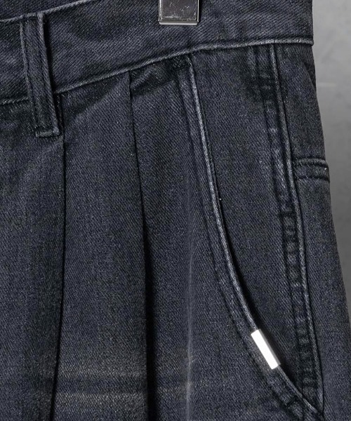INTER FACTORY(インターファクトリー)の「ファッションインフルエンサー しの - Vintage Overdye Wide Denim / ヴィンテージオーバーダイワイドデニム made in INTER FACTORY(デニムパンツ・メンズ・ブルー/ブラック・MEDIUM/SMALL/LARGE)」の4枚目の写真