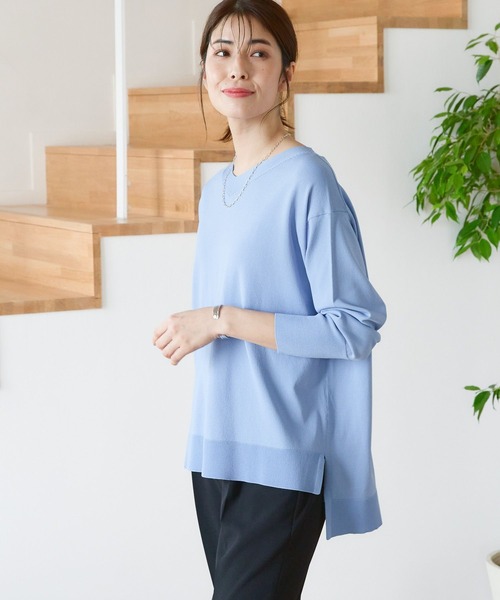 Elura(エルーラ)の「サラサラタッチVネックチュニック(ニット/セーター・レディース・ネイビー/ピンク系その他7/オフホワイト/ブルー系その他3・FREE)」の3枚目の写真