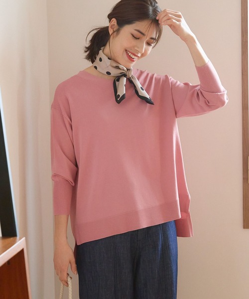 Elura(エルーラ)の「サラサラタッチVネックチュニック(ニット/セーター・レディース・ネイビー/ピンク系その他7/オフホワイト/ブルー系その他3・FREE)」の4枚目の写真