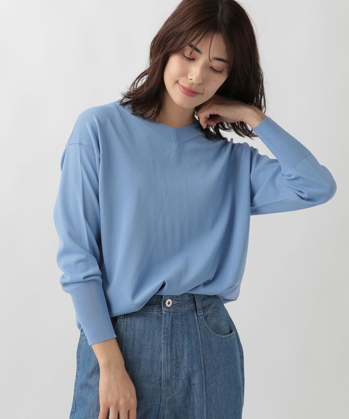 Elura(エルーラ)の「サラサラタッチVネックチュニック(ニット/セーター・レディース・ネイビー/ピンク系その他7/オフホワイト/ブルー系その他3・FREE)」の12枚目の写真