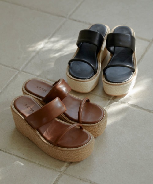 ACYM(アシーム)の「Cushion strap jute サンダル(サンダル・レディース・ブラック/ブラウン・SMALL/MEDIUM/LARGE)」の2枚目の写真