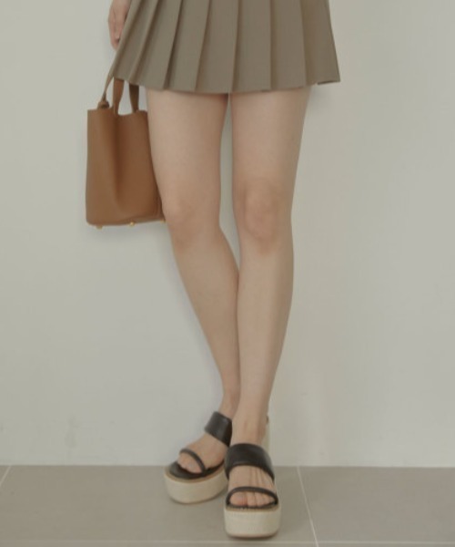 ACYM(アシーム)の「Cushion strap jute サンダル(サンダル・レディース・ブラック/ブラウン・SMALL/MEDIUM/LARGE)」の15枚目の写真