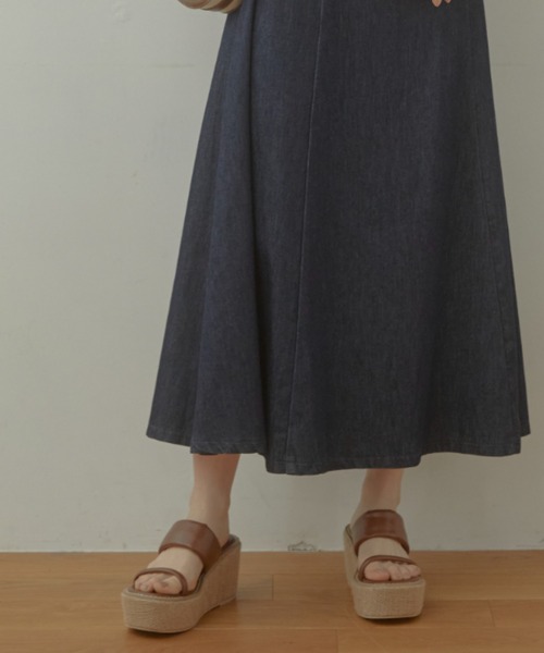 ACYM(アシーム)の「Cushion strap jute サンダル(サンダル・レディース・ブラック/ブラウン・SMALL/MEDIUM/LARGE)」の22枚目の写真